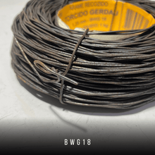 Carregar imagem no visualizador da galeria, Arame Recozido Torcido 18 BWG 2kg 2 Rolos 1,24mm